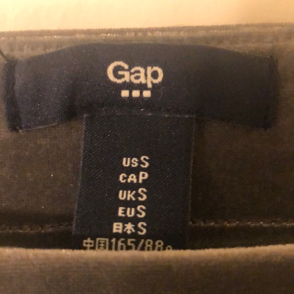 Gap Top - Picture 2 of 2